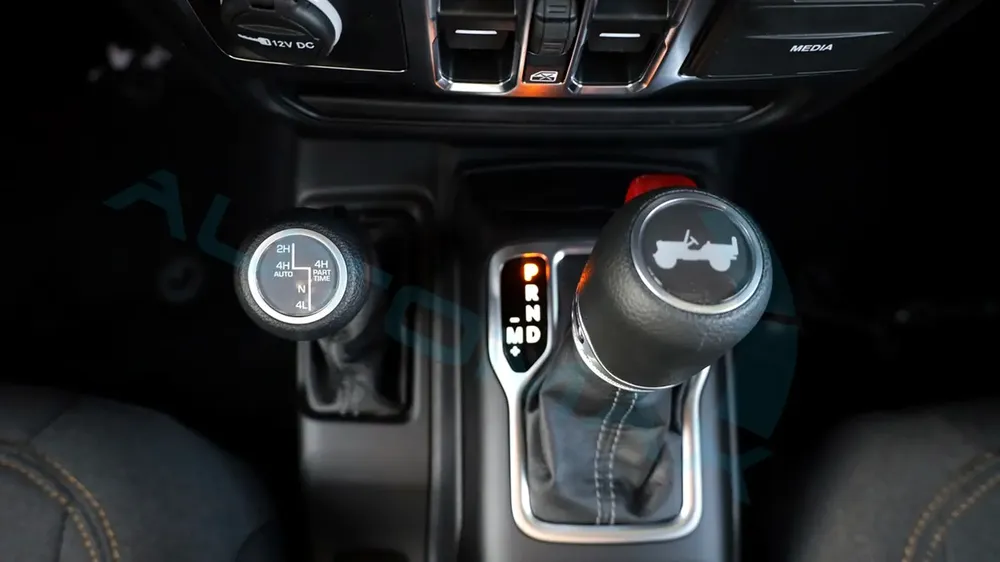 2025 JEEP WRANGLER UNLIMITED SPORT S I4 2.0T GCC 0Km With 3 Years Or 60K Km Warranty - Image 13