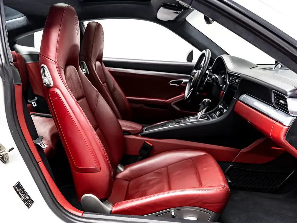 The BEST Ramadan Offer in the UAE - Limited Time Only! Porsche Warranty, Full Service History - Image 10
