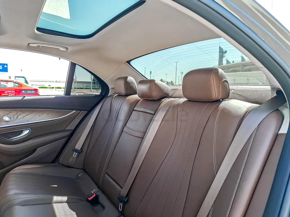 AED 1909/month | 2018 Mercedes-Benz E-Class E 400 4MATIC | GCC Specs | Ref#366349 - Image 12