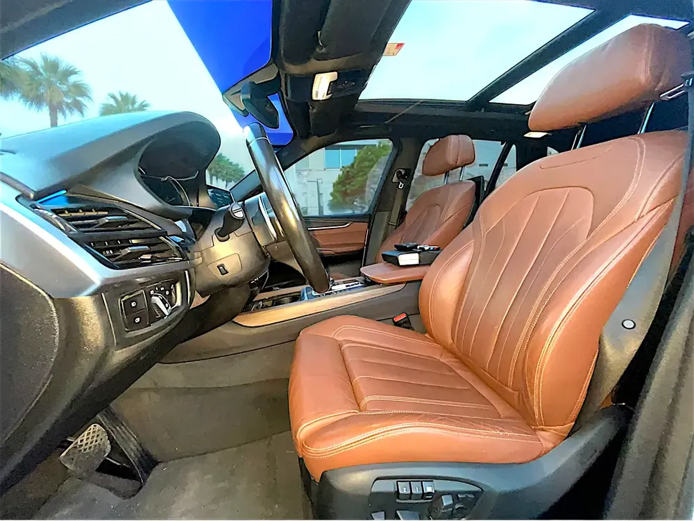 2018 AED 1,280 PM | BMW X5 | Xdrive50i | M SPORT  | FULL SERVICE HISTORY | 4.4L V8 | 0% DOWNPAYMENT - Image 16