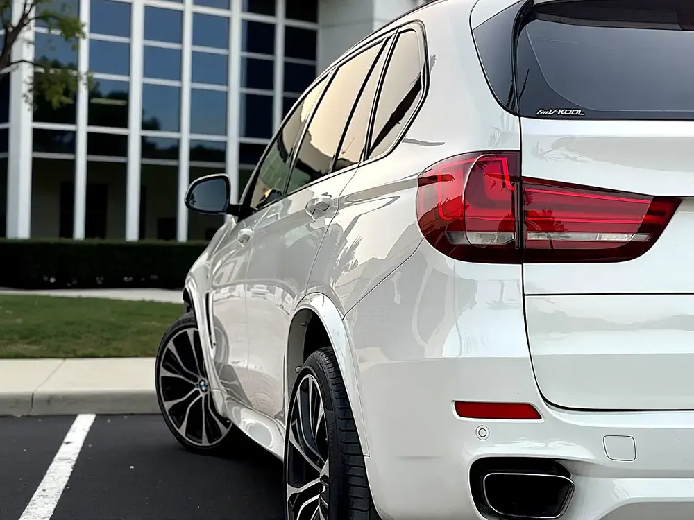 2018 AED 1,280 PM | BMW X5 | Xdrive50i | M SPORT  | FULL SERVICE HISTORY | 4.4L V8 | 0% DOWNPAYMENT - Image 9
