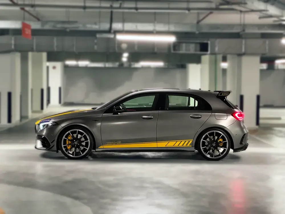 Mercedes A45 S+ 2020, GCC specification, Low Mileage, Special original color, Warranty and Service. - Image 8