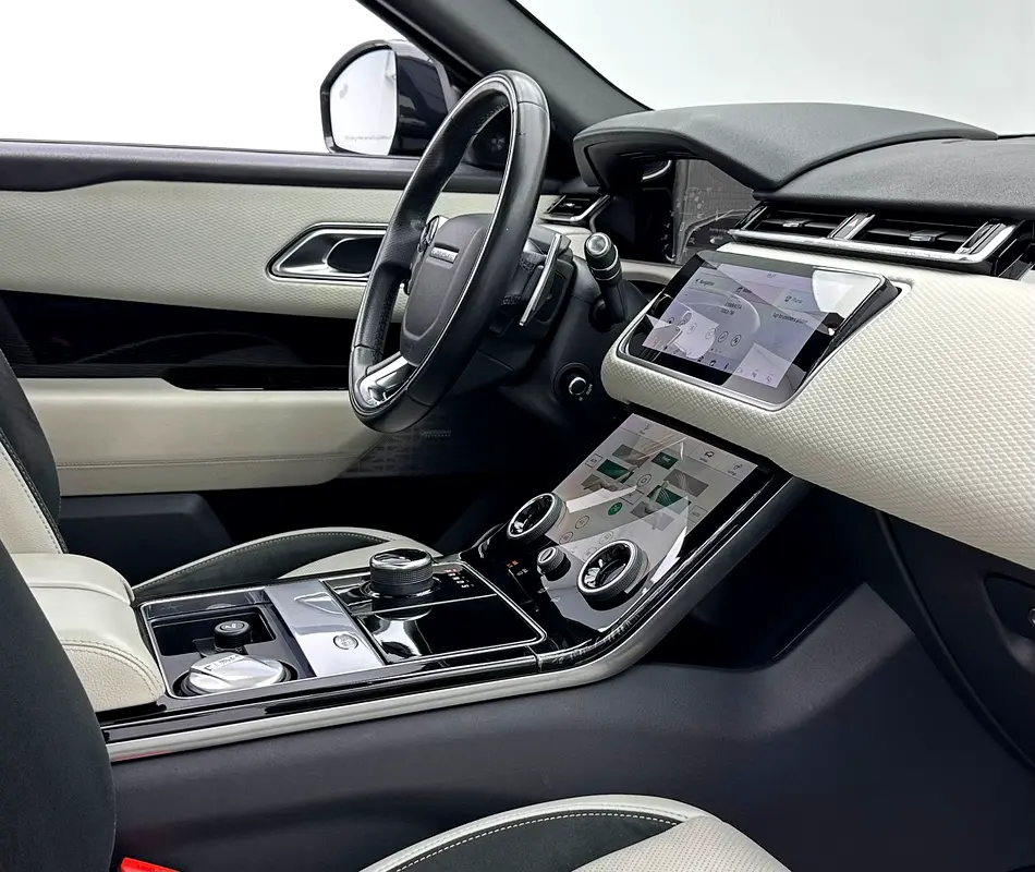 2020 Range Rover Velar SE R-Dynamic P250, 1 Years Warranty Unlimited Km, Range Rover FSH, GCC - Image 12