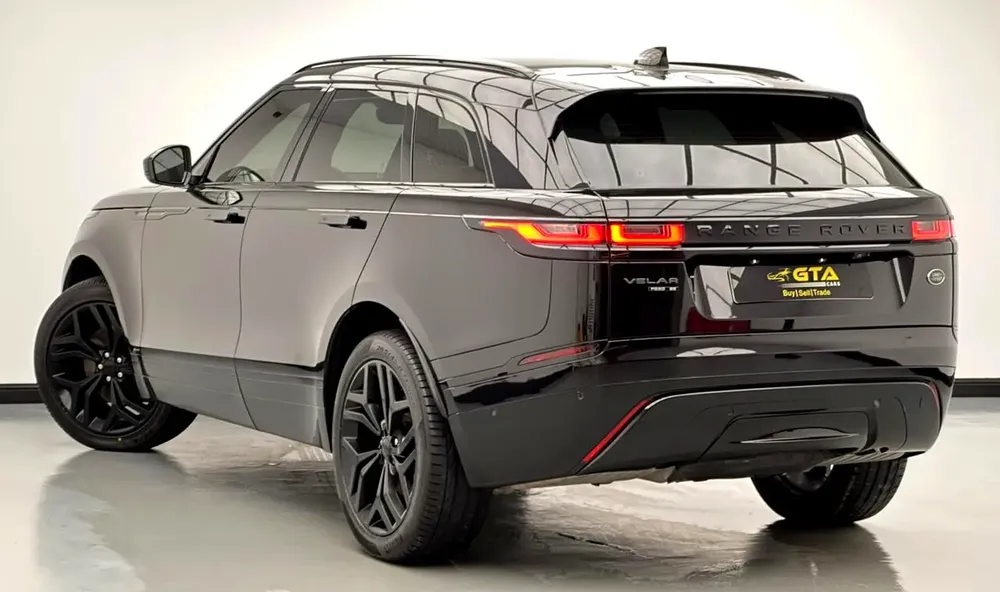 2020 Range Rover Velar SE R-Dynamic P250, 1 Years Warranty Unlimited Km, Range Rover FSH, GCC - Image 6