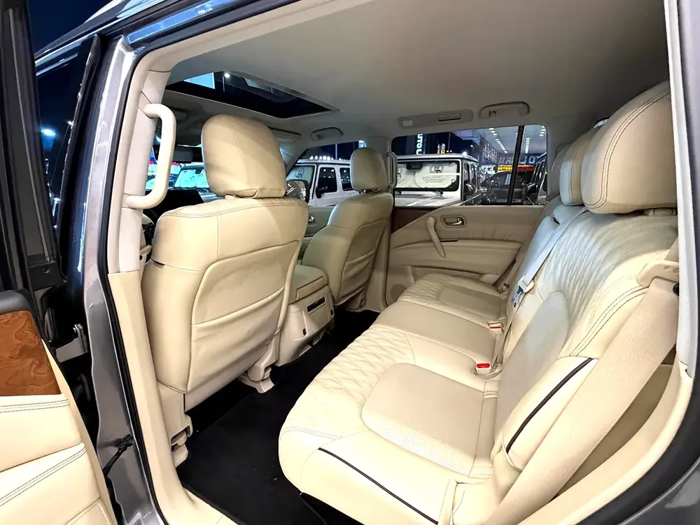 2023 Nissan Patrol SE - GCC Specs - Like New! - Image 12