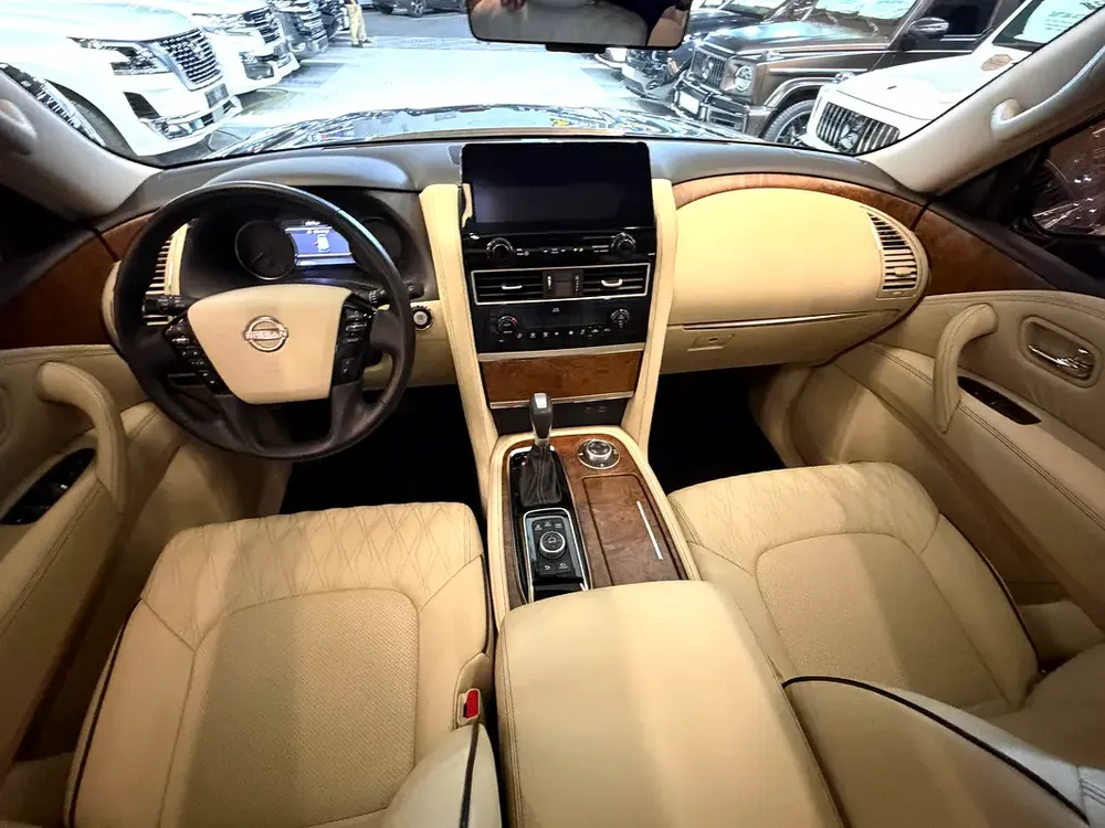 2023 Nissan Patrol SE - GCC Specs - Like New! - Image 13