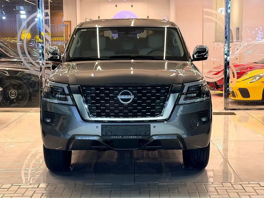 2023 Nissan Patrol SE - GCC Specs - Like New! - Image 4