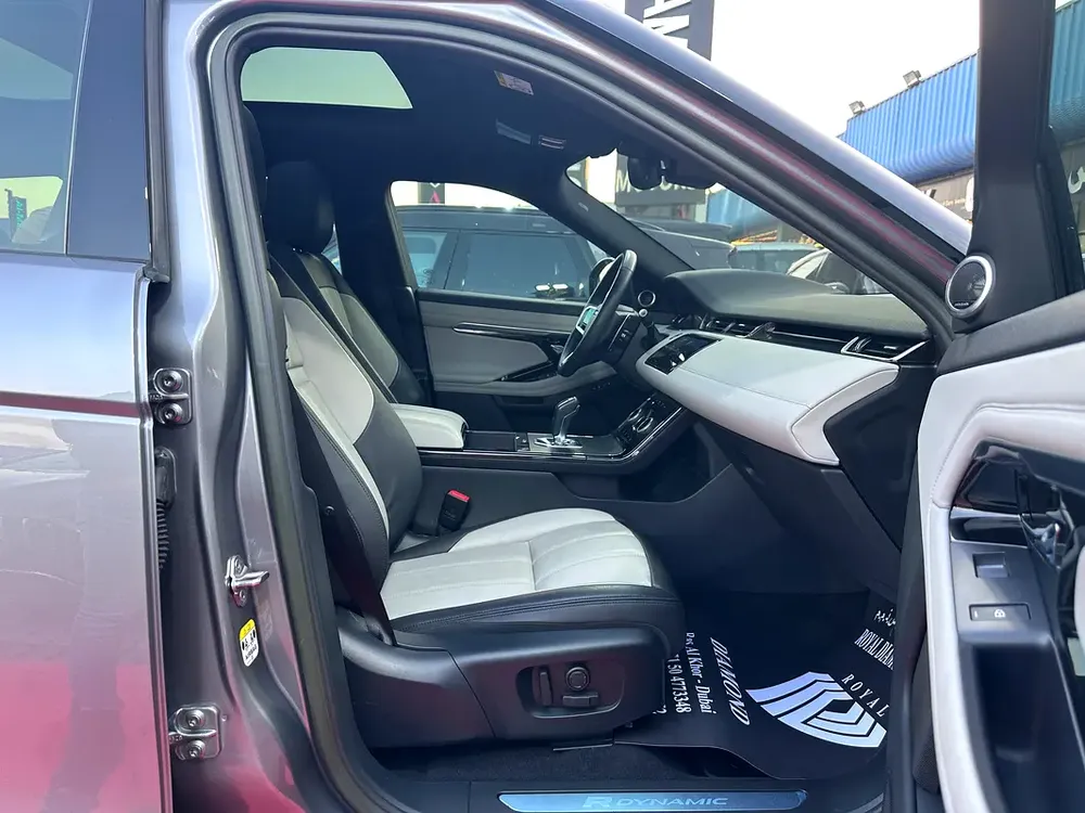3,000 PM | 0% Down-Payment | LandRover Warranty | Low km - Image 12