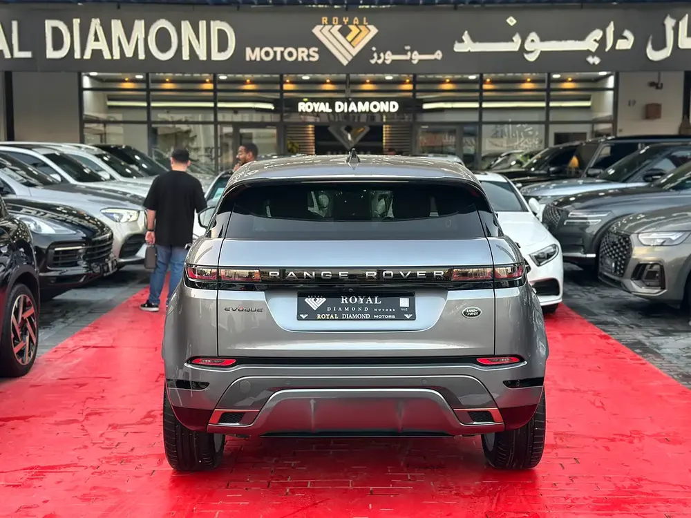 3,000 PM | 0% Down-Payment | LandRover Warranty | Low km - Image 4