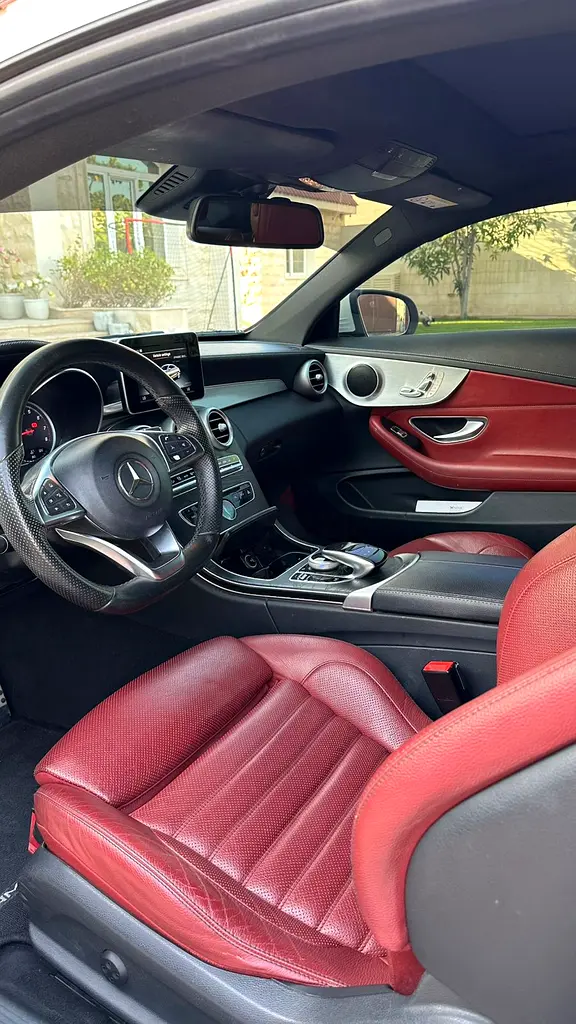 2017 Mercedes-Benz C-Class C200 Coupe | GCC Specs | Pristine Condition - Image 5