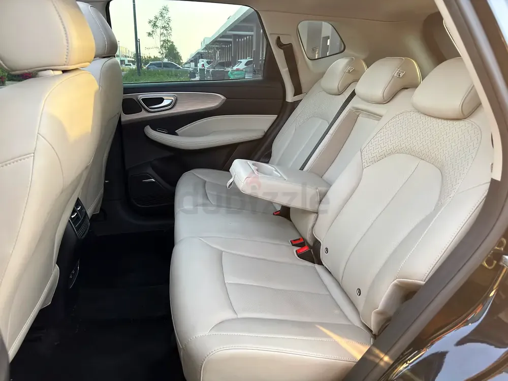 RX5 1.5T Luxury I GCCI Under Warranty I Full Option - Image 9
