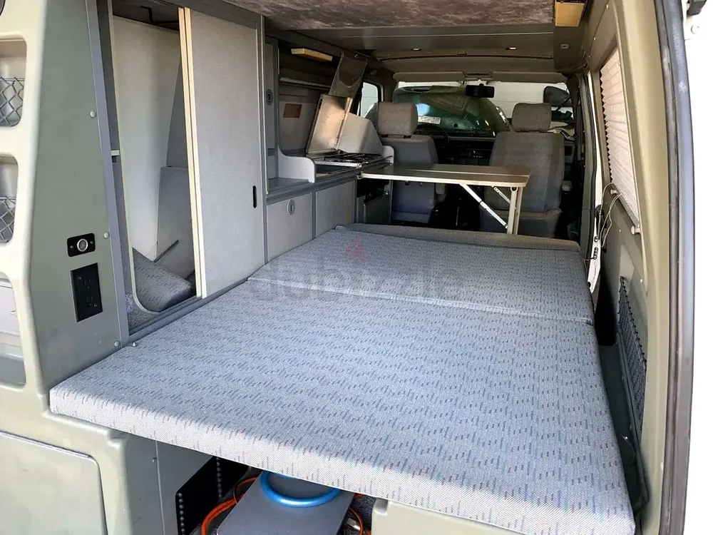 1995 Volkswagen T4 Eurovan Camper (LWB) – 2.5 Petrol – Classic - Image 11