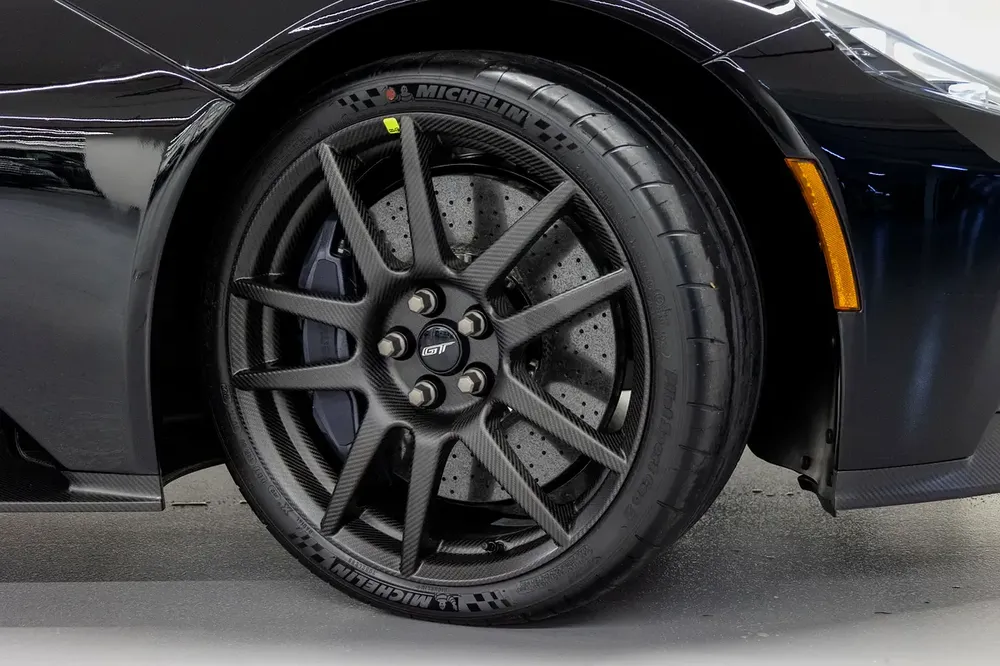 2022 Ford GT Studio Collection - GCC Spec - Image 7