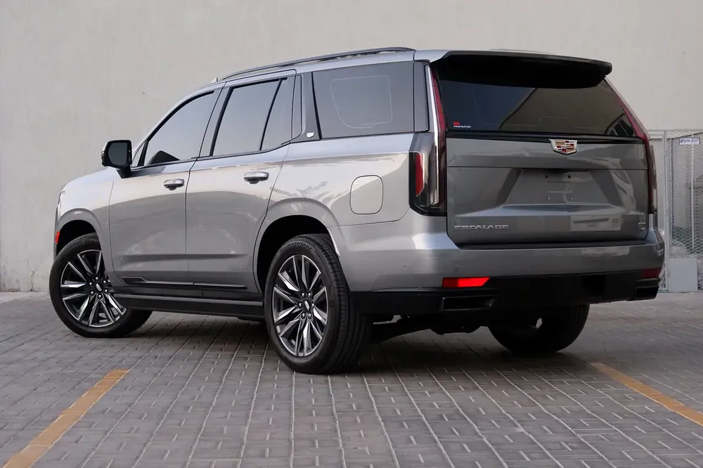 2023 Cadillac Escalade - GCC Specs - 90K KMS - FDSH - Image 12