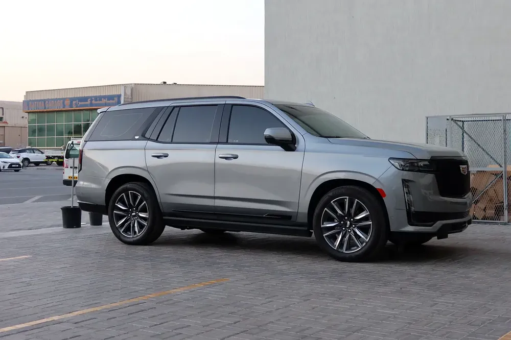 2023 Cadillac Escalade - GCC Specs - 90K KMS - FDSH - Image 6