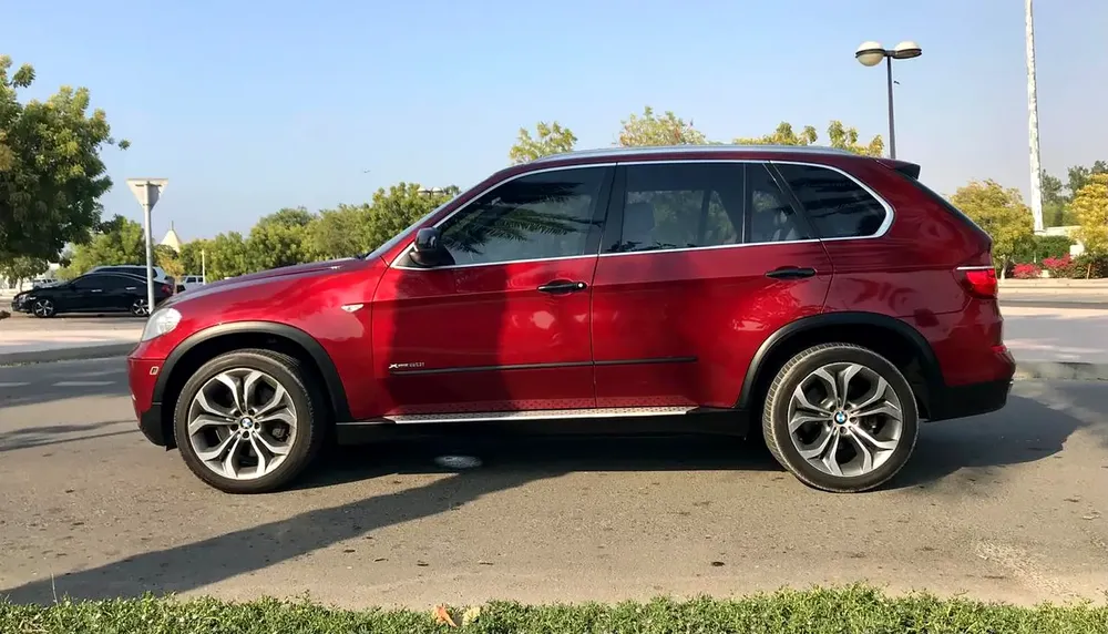 BMW X5 xDrive50i Luxury-Line 2013 | GCC Specs | Well Maintained - Image 11