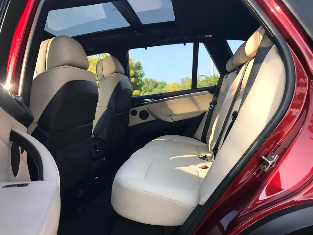 BMW X5 xDrive50i Luxury-Line 2013 | GCC Specs | Well Maintained - Image 12