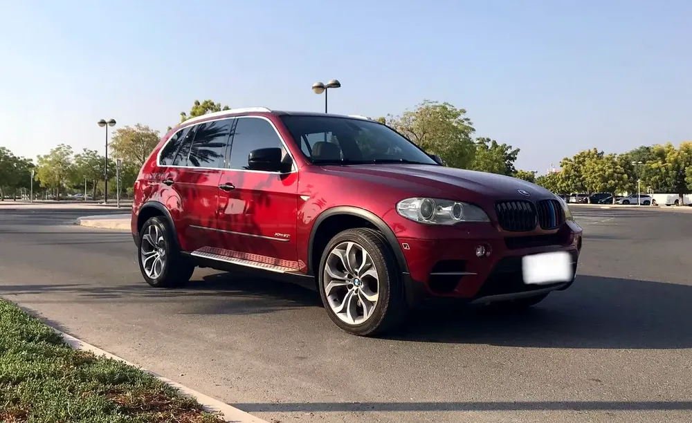BMW X5 xDrive50i Luxury-Line 2013 | GCC Specs | Well Maintained - Image 6