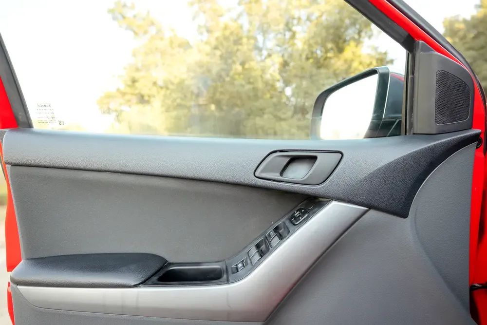Mazda BT-50 | Double Cabin 4X2 | Manual | GCC Specs | Ref#M99655 - Image 18