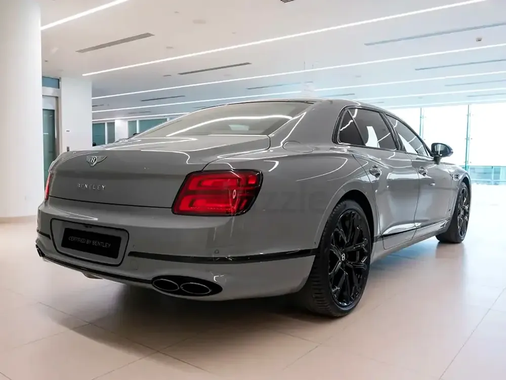 Bentley Flying Spur S | Under Dealer Warranty | GCC Specs - Image 5