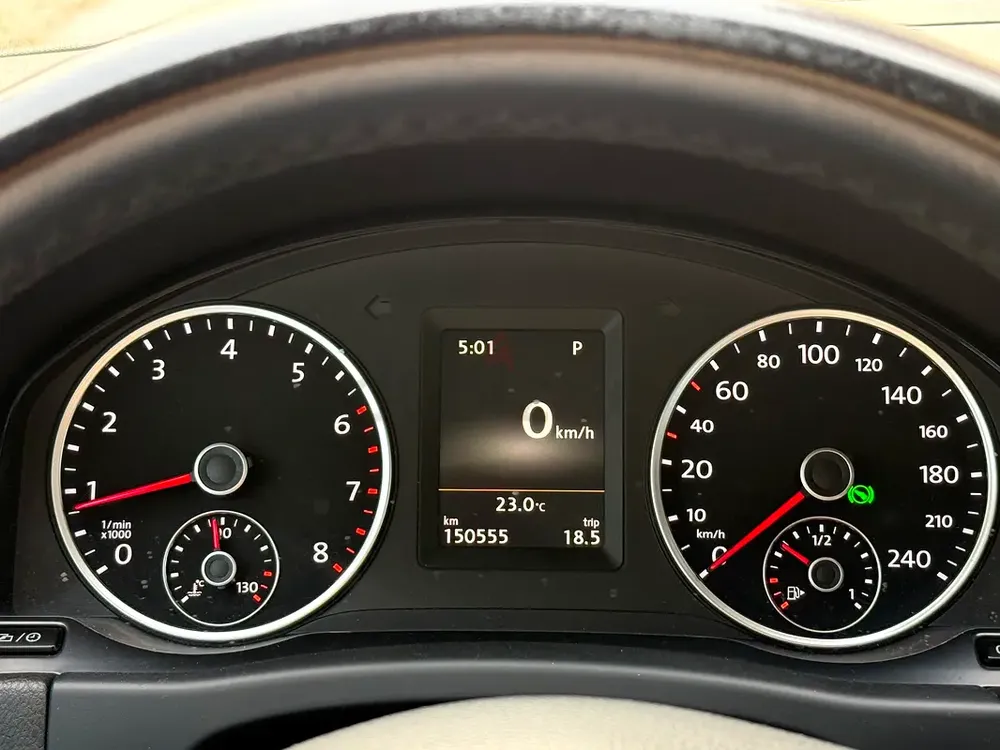 Volkswagen Tiguan SEL 2016 | GCC Specs, SEL, Panoramic Glass - Image 14