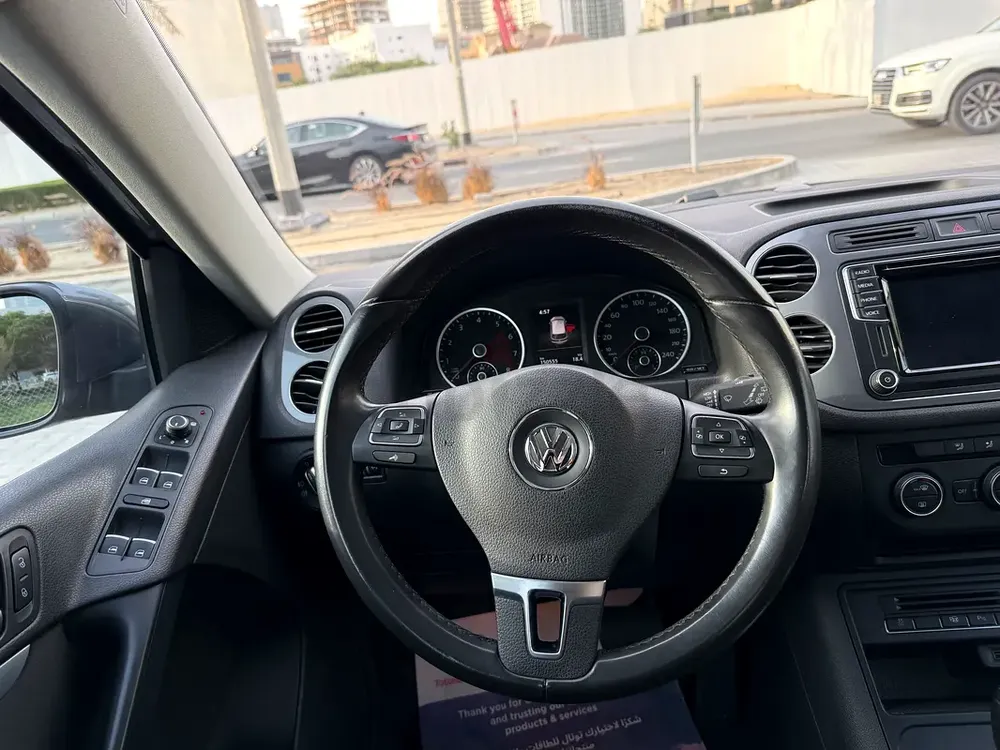 Volkswagen Tiguan SEL 2016 | GCC Specs, SEL, Panoramic Glass - Image 16