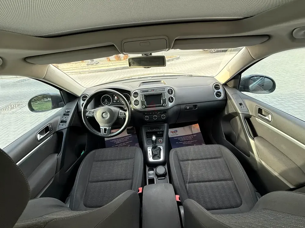 Volkswagen Tiguan SEL 2016 | GCC Specs, SEL, Panoramic Glass - Image 17