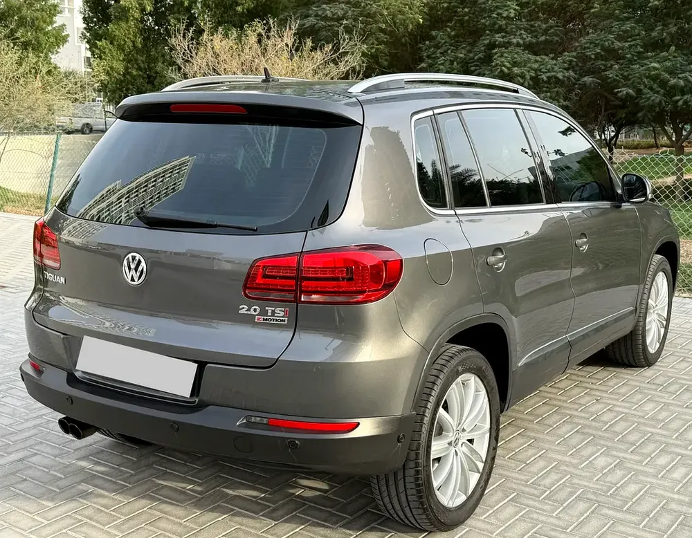 Volkswagen Tiguan SEL 2016 | GCC Specs, SEL, Panoramic Glass - Image 6