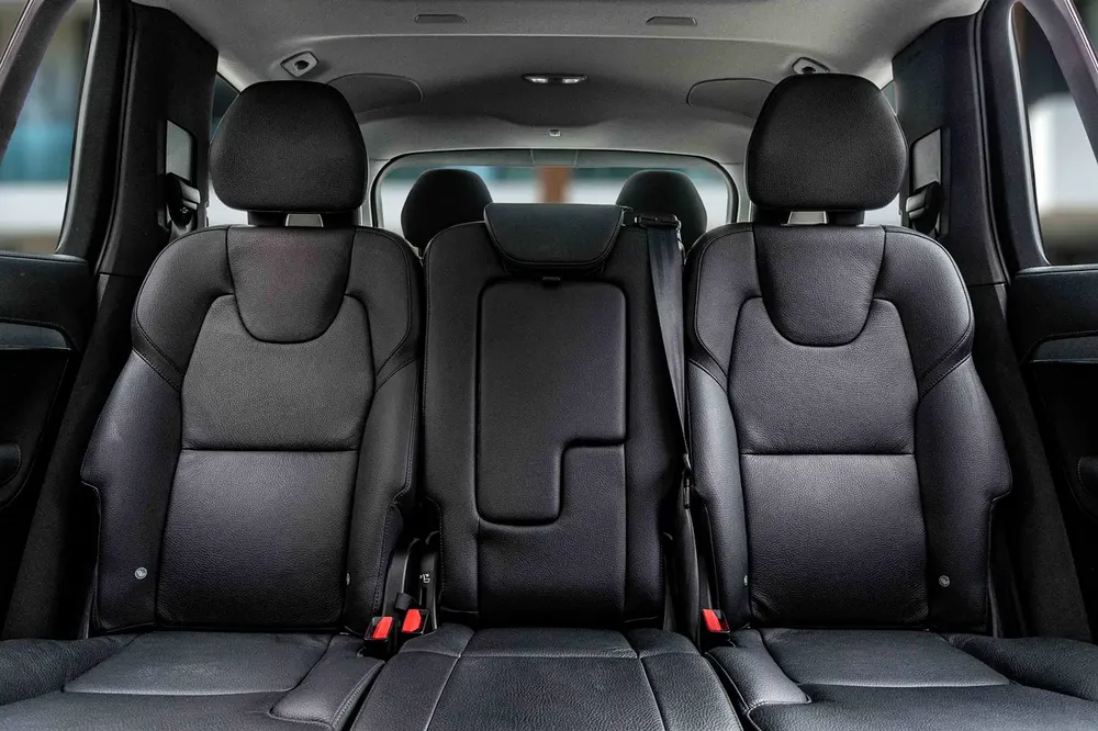 2,840 P.M |  XC90 B5 Plus Bright AWD | 0% Downpayment | Agency Warranty! - Image 12