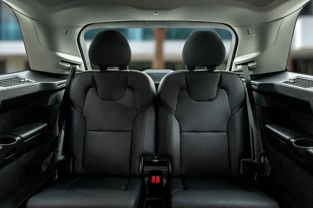 2,840 P.M |  XC90 B5 Plus Bright AWD | 0% Downpayment | Agency Warranty! - Image 13
