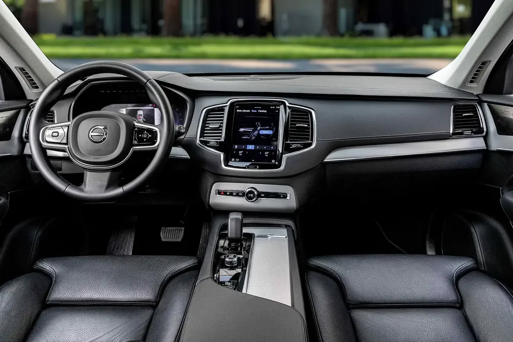 2,840 P.M |  XC90 B5 Plus Bright AWD | 0% Downpayment | Agency Warranty! - Image 8
