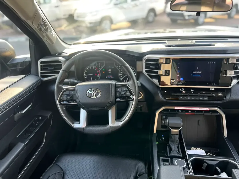 2024 Toyota Tundra Crewmax SR5 - 3.4L V6  - AWD 4x4 - Rear Camera - Leather Seat - Low Mileage - Image 11