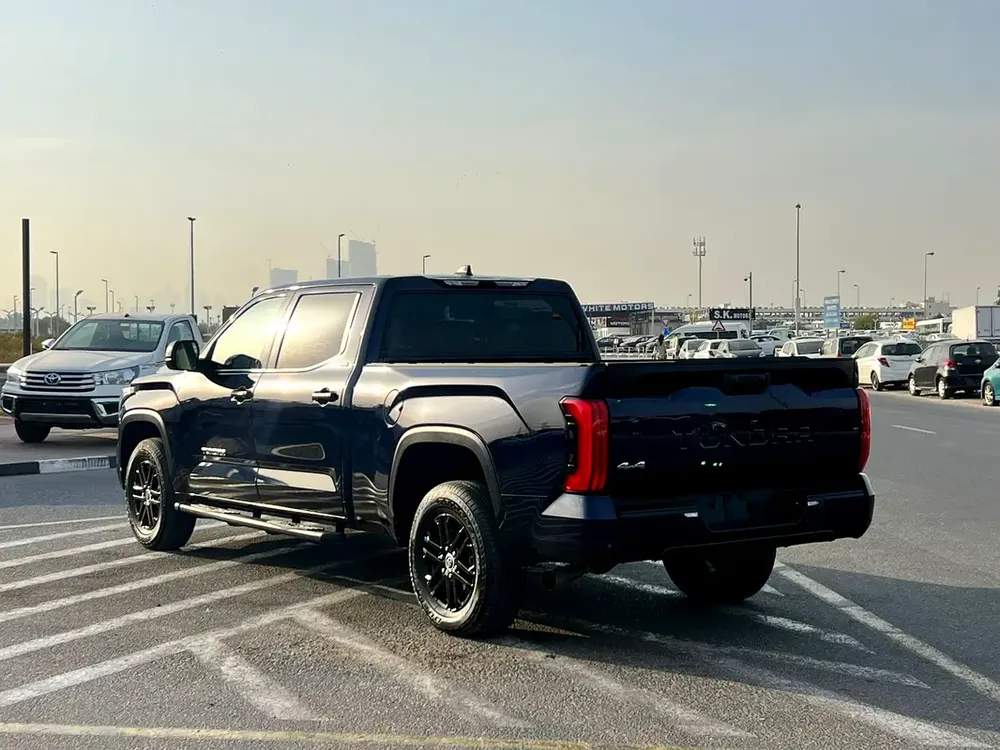 2024 Toyota Tundra Crewmax SR5 - 3.4L V6  - AWD 4x4 - Rear Camera - Leather Seat - Low Mileage - Image 5
