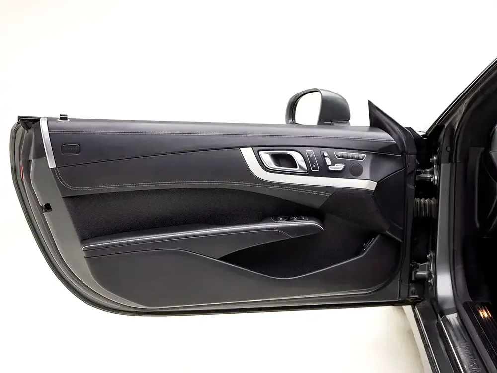 2013 | Mercedes Benz | SL350 | GCC Spec - Image 17
