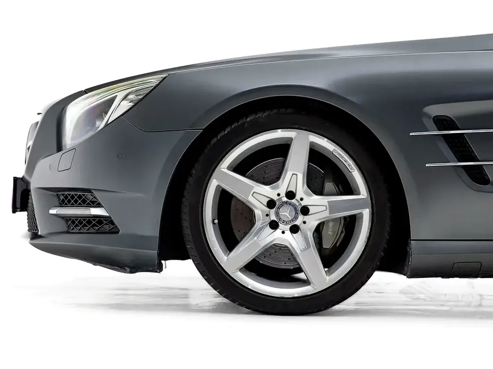 2013 | Mercedes Benz | SL350 | GCC Spec - Image 20
