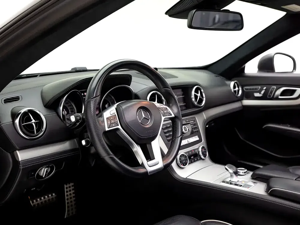 2013 | Mercedes Benz | SL350 | GCC Spec - Image 8