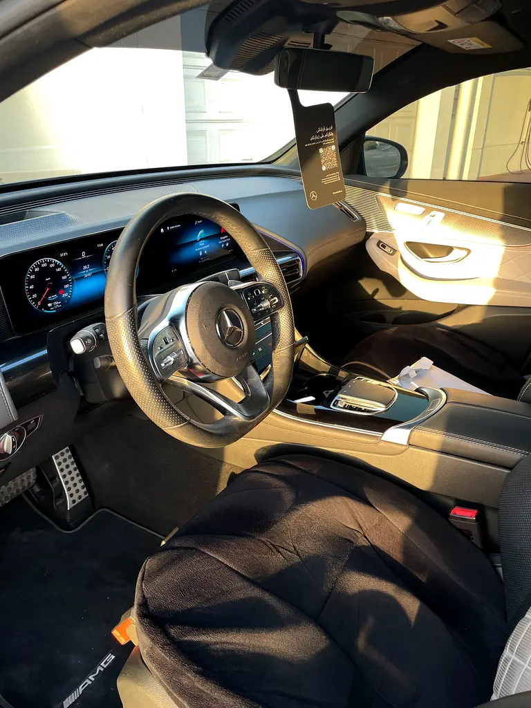 Mercedes-Benz EQC 400 4Matic 2022 - GCC Specs - Image 8
