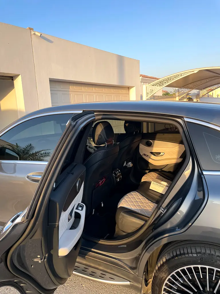 Mercedes-Benz EQC 400 4Matic 2022 - GCC Specs - Image 9