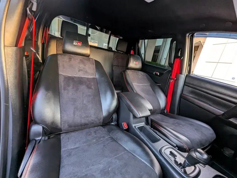 Toyota Hilux 2021 Facelifted 2026 GR Sport- GCC Specs - Excellent Condition - Image 7