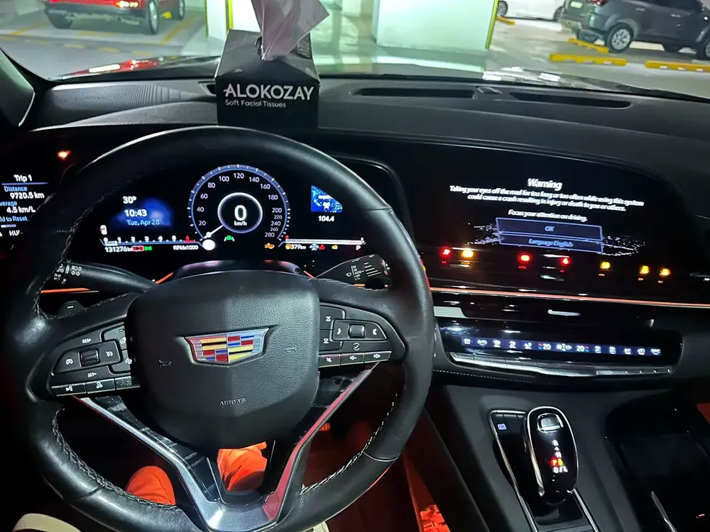 Cadillac Escalade - Image 6