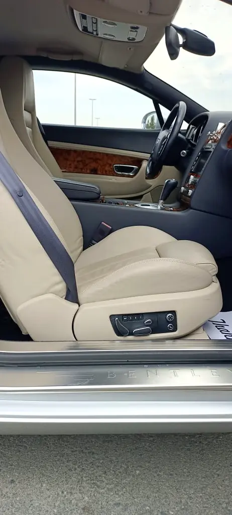 2004 Bentley Continental GT  W12 || FULL SERVICE HISTORY || 6.0L  12 cylinder || pristine condition - Image 13