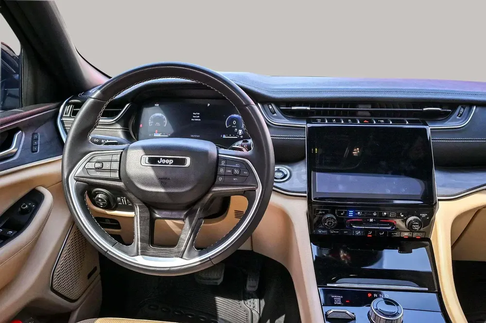 AED 2386/month | 2023 Jeep Grand Cherokee  | GCC Specs | Ref#424799 - Image 10