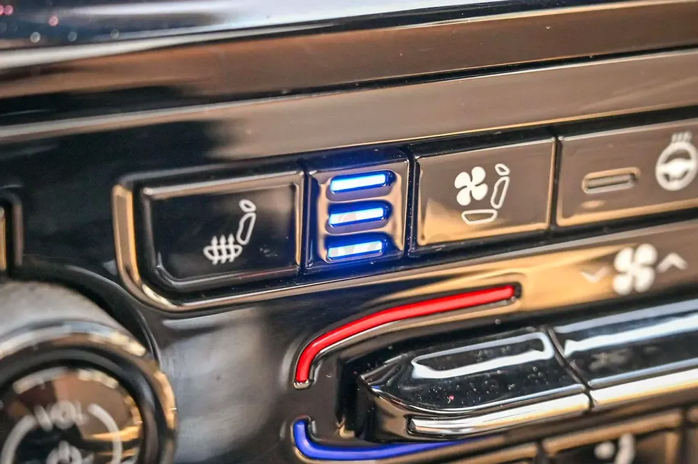 AED 2386/month | 2023 Jeep Grand Cherokee  | GCC Specs | Ref#424799 - Image 16