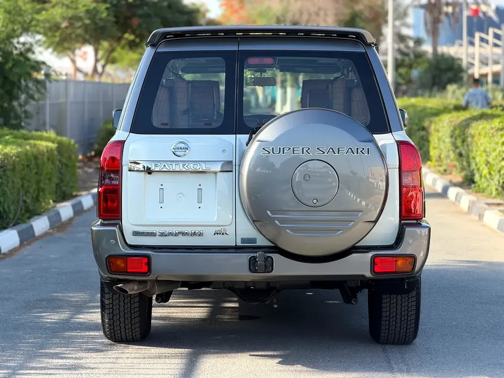 Nissan Patrol Safari Super Safari 2021 GCC Specs - Image 4