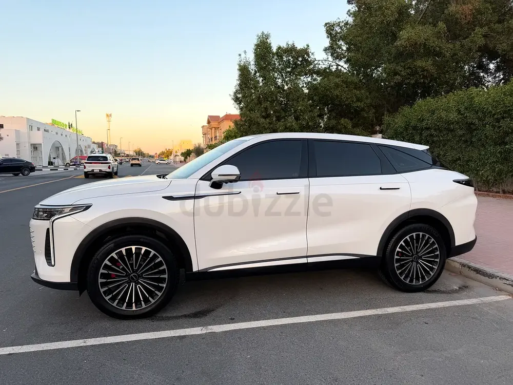 Exeed RX 2025 Luxury GCC - Brand New - Image 6