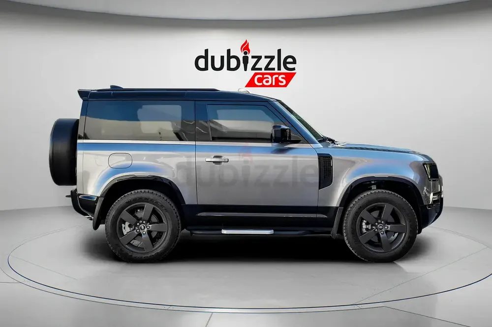 AED 3951/month | 2023 Land Rover Defender 90 S P300 | GCC Specs | Ref#477102 - Image 4