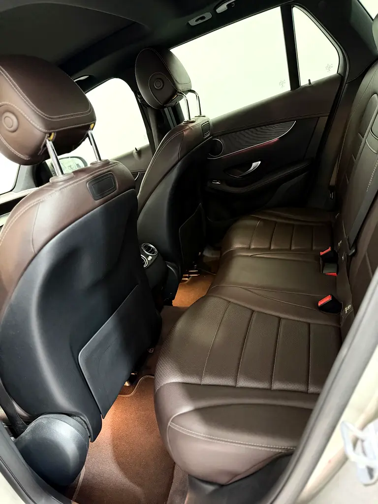 2019 Mercedes-Benz GLC 250 4MATIC | GCC Specs | Pristine Condition - Image 11