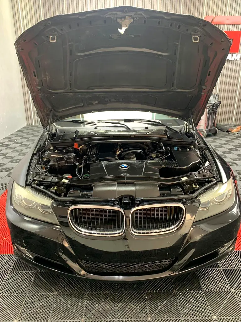 BMW 3-Series 316i Exclusive 2012 GCC Specs - Image 11
