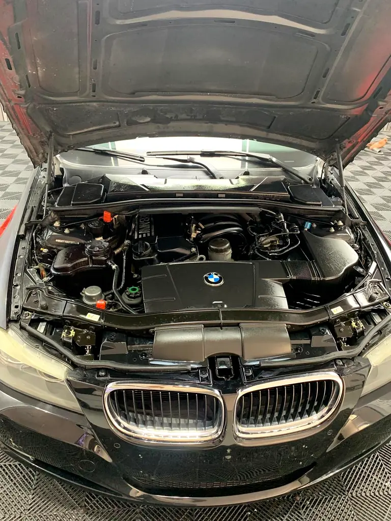 BMW 3-Series 316i Exclusive 2012 GCC Specs - Image 7