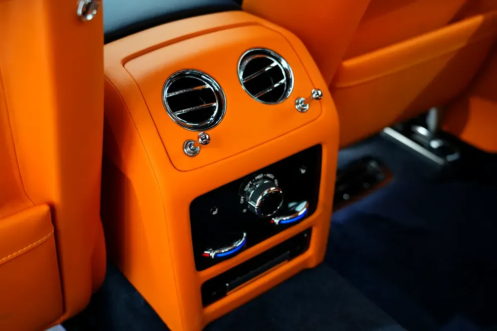 2022 Rolls-Royce Ghost | V12 | Fully Loaded Bespoke Luxury | GCC Specs | AED 1,100000 - Image 11